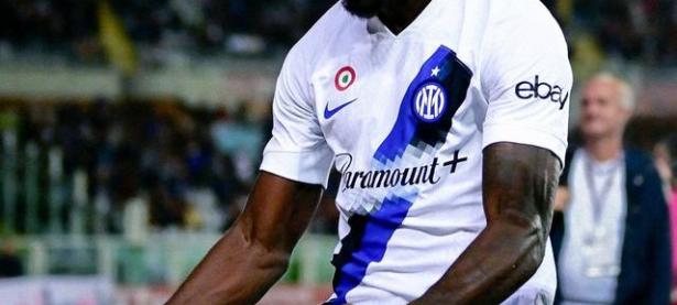 包含意甲球员个人荣誉加身，技术威力尽显的词条