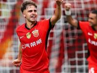 半岛体育视频-著名球员在洲际比赛中的高光时刻