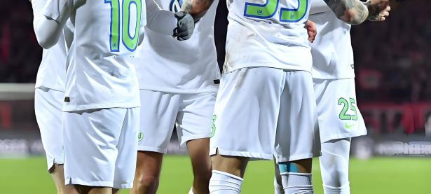 半岛体育中国官网-莱比锡红牛主场战胜不莱梅，保持全胜纪录的简单介绍