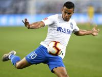 天津泰达队员发挥出色，取得胜利的简单介绍