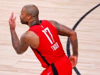 半岛体育下载-火箭战胜热火，保持不败势头