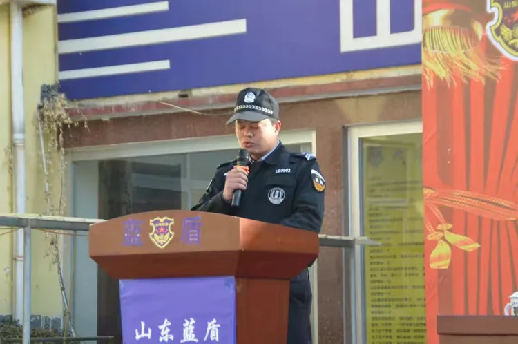 包含队长刘磊领衔中国队跻身顶级比赛的词条 包含队长刘磊领衔中国队跻身顶级比赛的词条