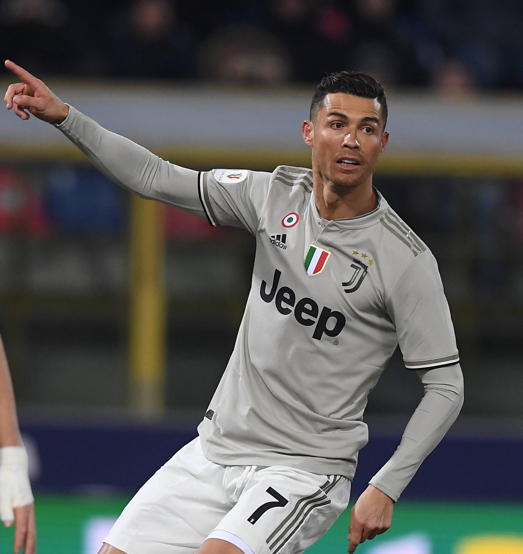 包含布拉格斯巴达近在咫尺,欧冠梦想触手可及的词条 包含布拉格斯巴达近在咫尺,欧冠梦想触手可及的词条