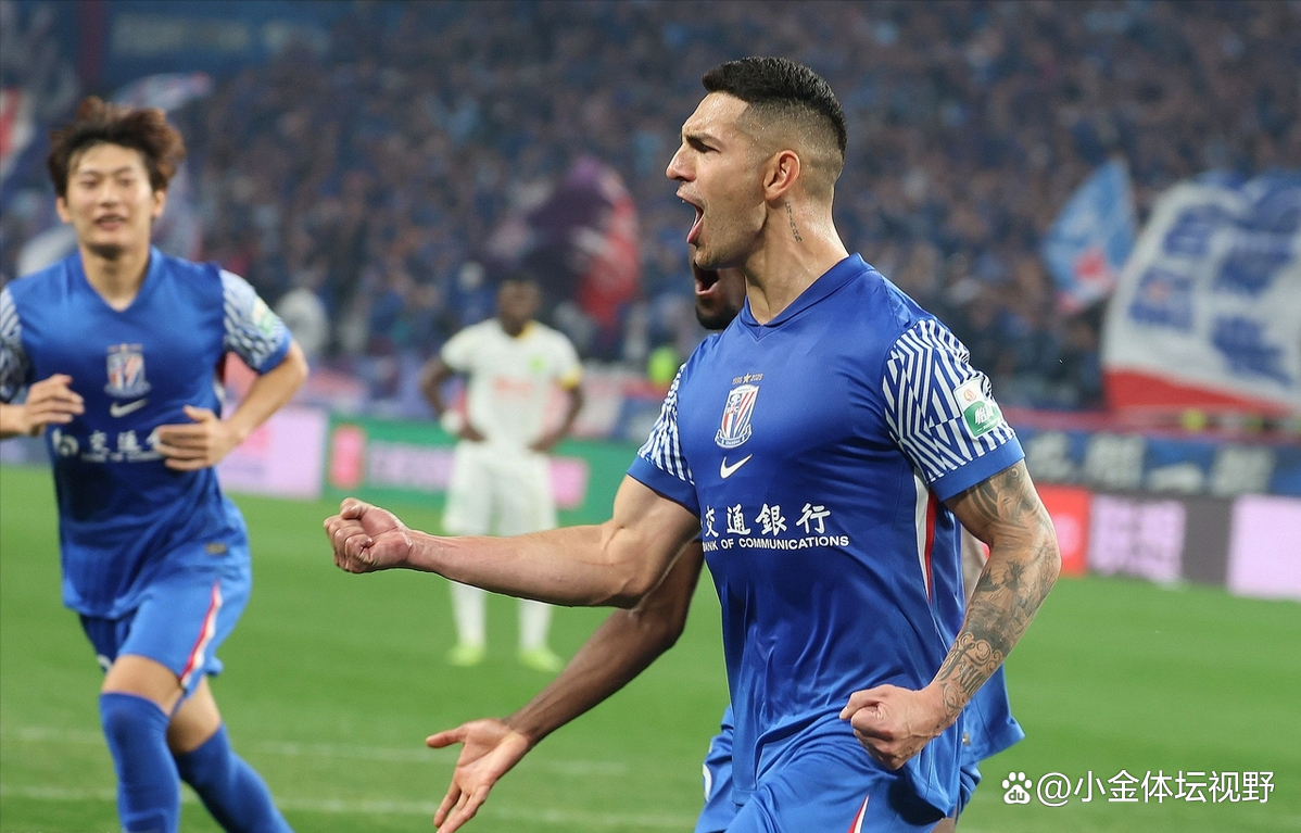 球员技术高超在大洲联赛中取胜 球员技术高超在大洲联赛中取胜