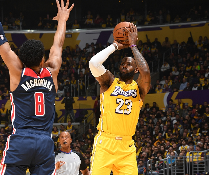 马刺客场告捷快船,唐诗高效进攻帮助球队拿下比赛的简单介绍 马刺客场告捷快船,唐诗高效进攻帮助球队拿下比赛的简单介绍