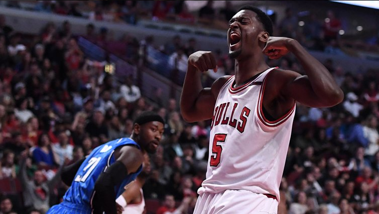 关于公牛队主教练因健康原因宣布辞职，球队另寻新帅的信息