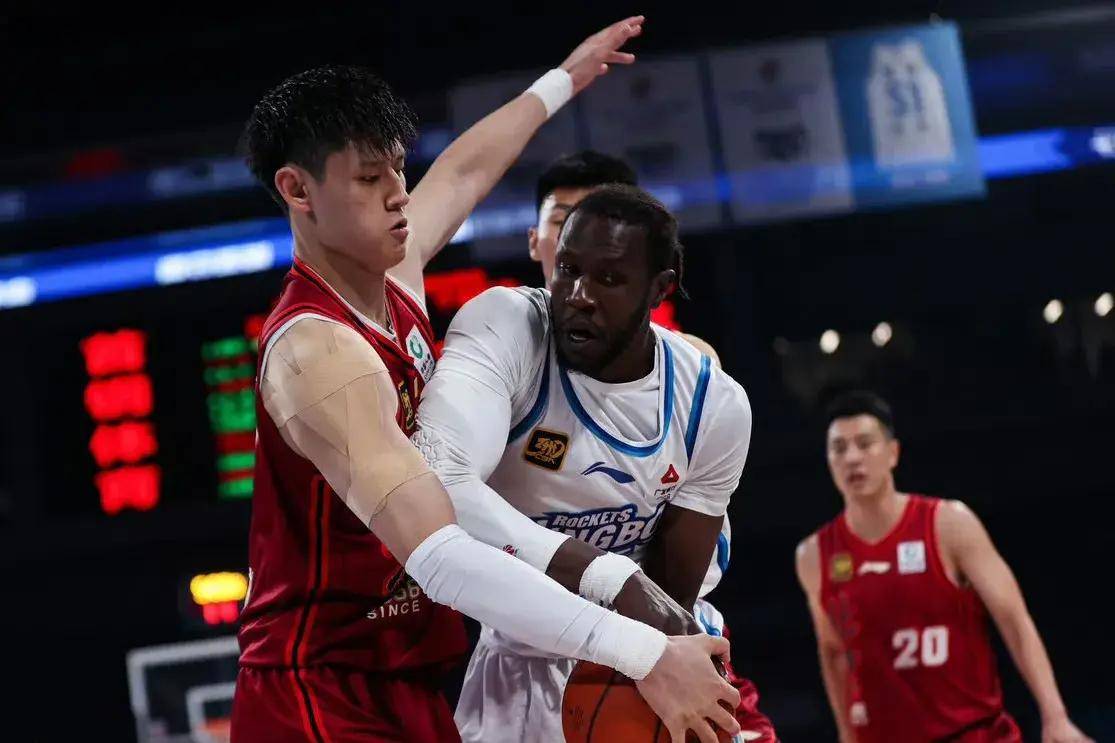 贵州男篮击败湖南,提升积分排名 贵州男篮击败湖南,提升积分排名