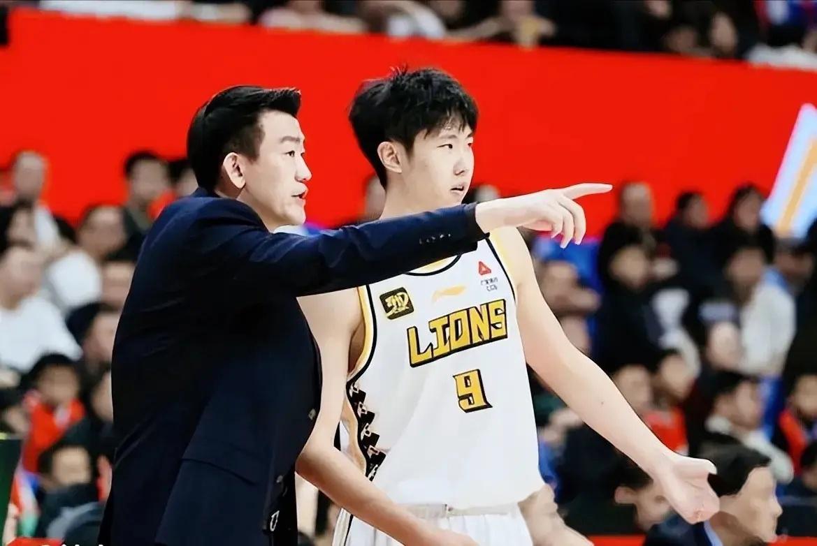 贵州男篮击败湖南,提升积分排名 贵州男篮击败湖南,提升积分排名