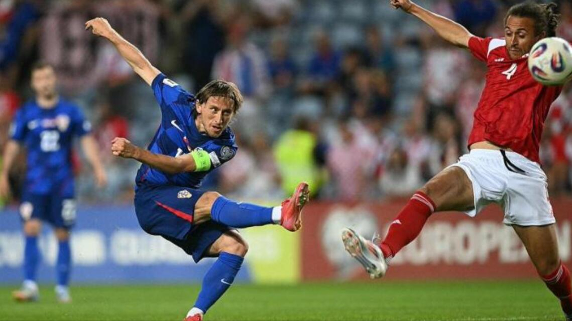 克罗地亚队狂胜,闯入下一轮比赛 克罗地亚队狂胜,闯入下一轮比赛