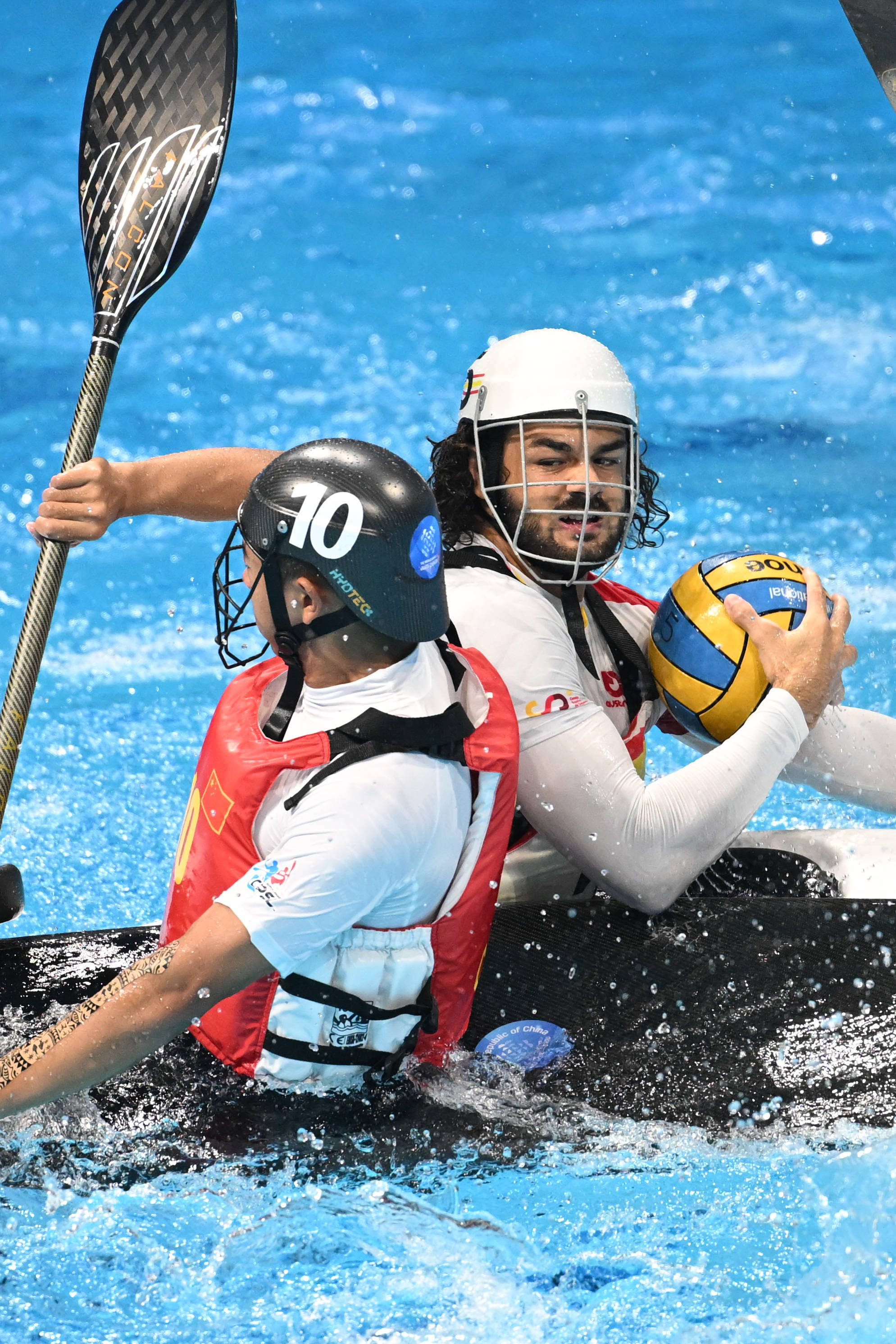 包含男子赛艇比赛:德国选手力压对手的词条 包含男子赛艇比赛:德国选手力压对手的词条